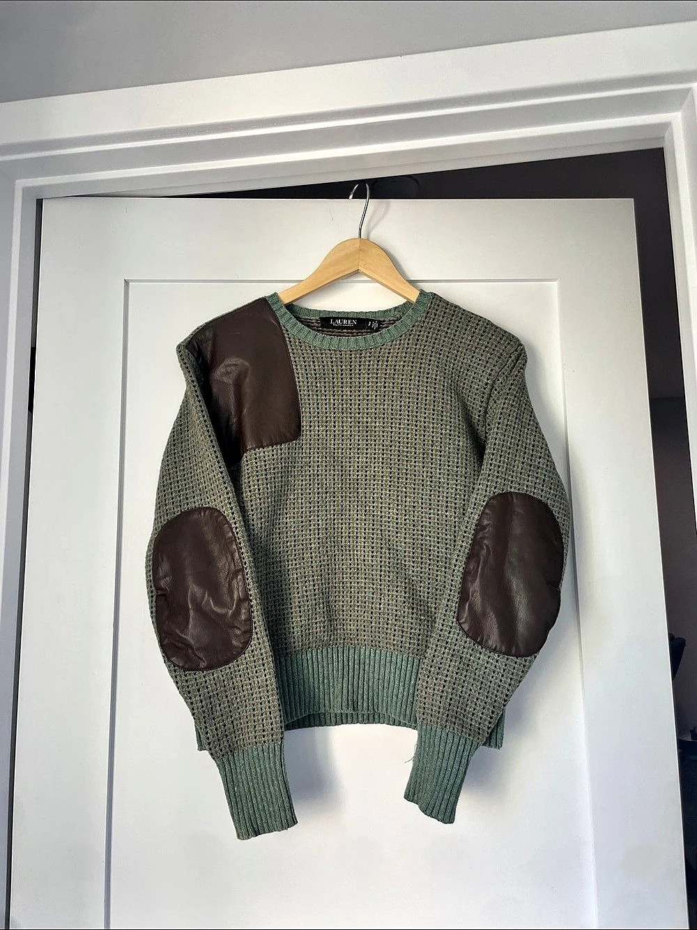 Lauren Ralph Lauren Hunters Knit 🚨 Heavyweight , elbow & shoulder PATCH